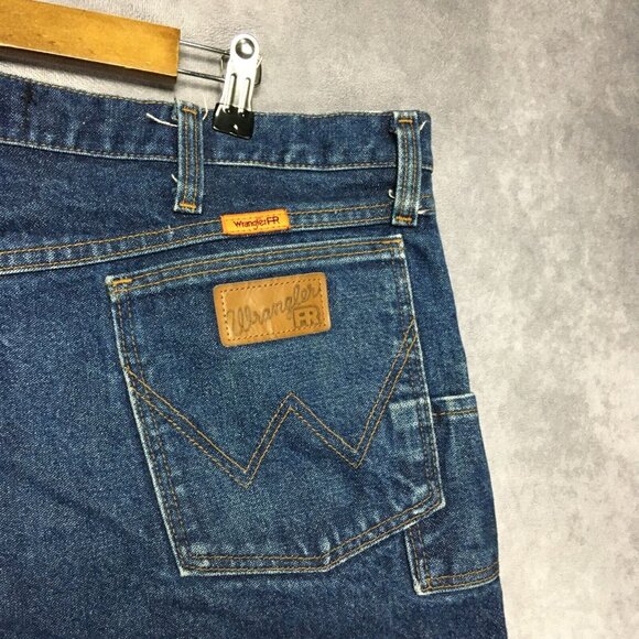 Wrangler FR Mens Relaxed Fit Blue Jeans size 40x34 Fire Resistant Work Denim